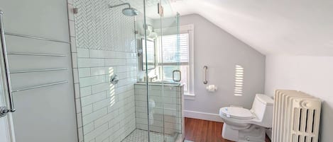 Shower, towels