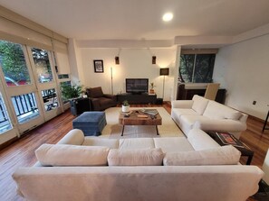 TV - Full apartment in Condesa, one of the best locations in CDMX (Ciudad de México)