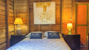 WiFi, bed sheets