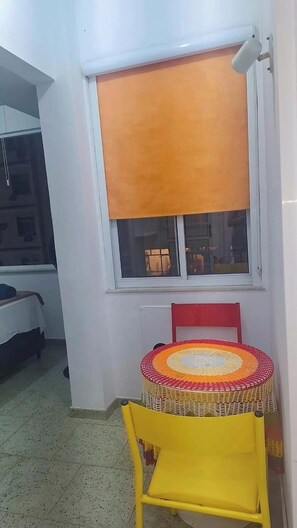 Dining - Cozy apartment 5 minutes from Copacabana Beach (Rio de Janeiro)
