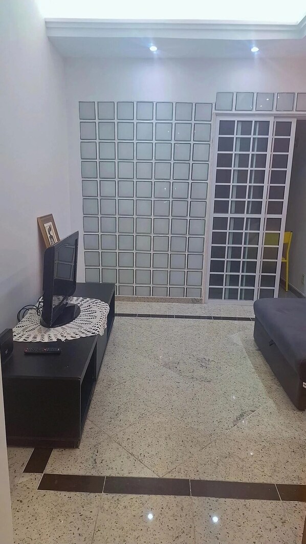 Interior - Cozy apartment 5 minutes from Copacabana Beach (Rio de Janeiro)
