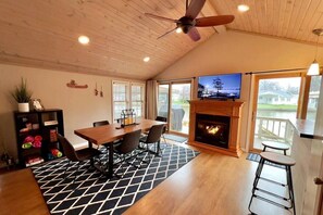 Dining - Waterfront Cabin: Hot Tub, Game Room & Fire Pit (Russells Point)