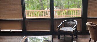 Waterfront 3-bedroom house on the Wakulla River w/Dock