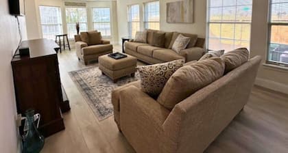 Family-friendly Stay Near Downtown Houston