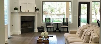 Lakeside nature retreat, home sleeps 16, 6 rooms, 8 beds Lake Conroe Montgomery 