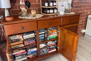 Interior - Peaceful Adelaide Hills Retreat near Hahndorf (Mylor)