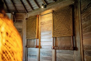 In-room safe, desk, laptop workspace, free WiFi - Moonlit Jungle (gianyar)