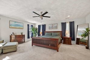 4 Schlafzimmer, Bügeleisen/Bügelbrett, Reisekinderbett, WLAN