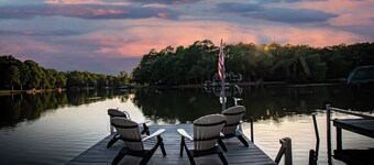 Lakeside Escape on Lake Oconee | Private Dock | Kayaks | Renovated Home