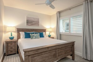 Iron/ironing board, WiFi, bed sheets - Steps to the Shore – Ground Floor 1BR - Unit 3 (Oceanside)