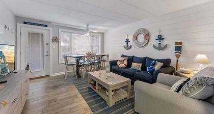 Oceanview 1 BR Condo with Pool Access & Central AC