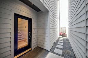 Property grounds - Leeland's Luxury House 5 Mins from DTWN HTX (Houston)