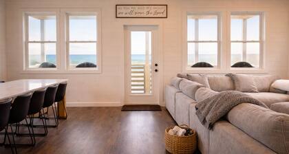 Beachfront Home, Private Heated Pool, Pet Friendly, Golf Cart Included