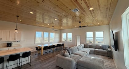 Beachfront Home, Private Heated Pool, Pet Friendly, Golf Cart Included