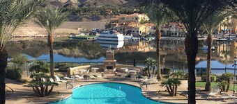 Beautiful Lake Las Vegas 2 bedrm 2 bath Condo on the Lake !