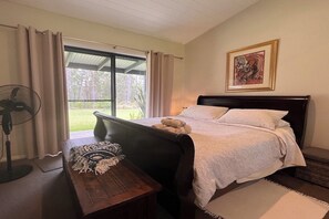 Room - Glenferness House, farmstead (Kundabung)