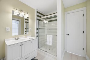Shower - Spacious Victorian Retreat in Downtown Wolfeboro (Wolfeboro)