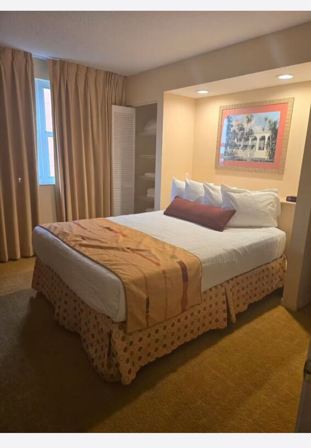1 chambre, fer et planche à repasser, Wi-Fi, literie fournie