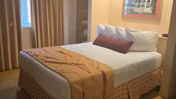 1 chambre, fer et planche à repasser, Wi-Fi, literie fournie