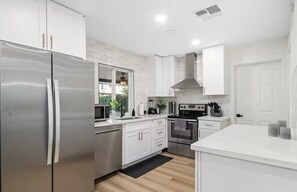 Private kitchen - Beautiful 4BD house w Heated Pool & Hot Tub near Downtown Scottsdale (Scottsdale)