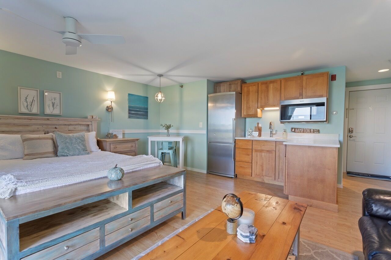 Large 1-bdrm Hampton Beach Condo & Amazing Sunset Views Over The Marsh & Ac! - Exeter, NH