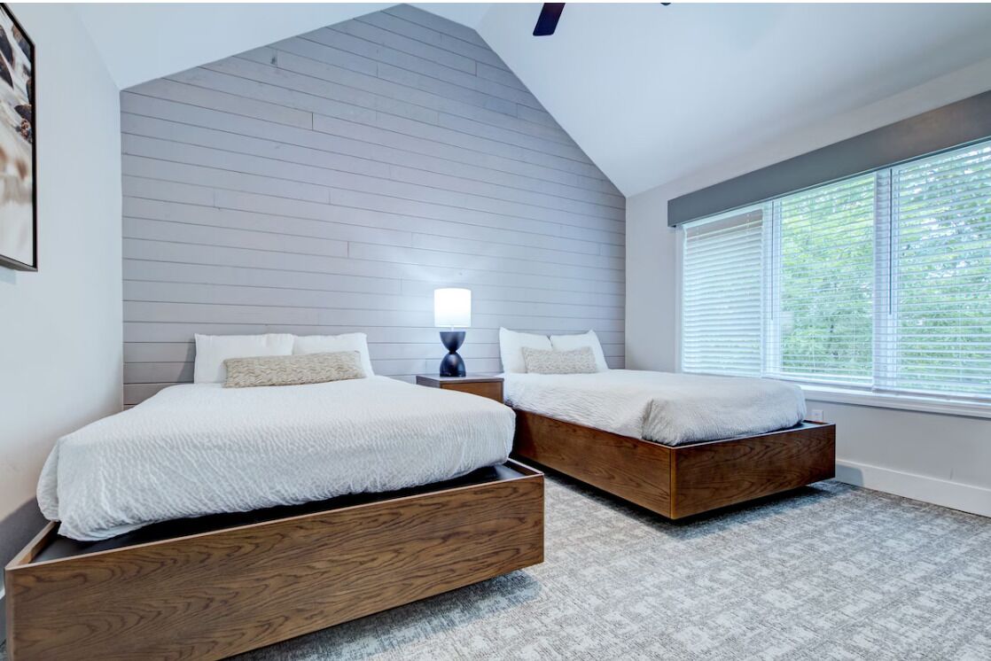 Bügeleisen/Bügelbrett, Internetzugang, Bettwäsche