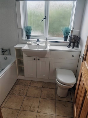 Shared Dormitory, 1 Bedroom, Smoking | Bathroom