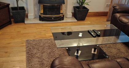 Room-relax in This Charming Rushden Retr