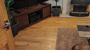 Shared Dormitory, 1 Bedroom, Smoking | Living room