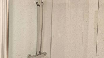 Shared Dormitory, 1 Bedroom, Smoking | Bathroom