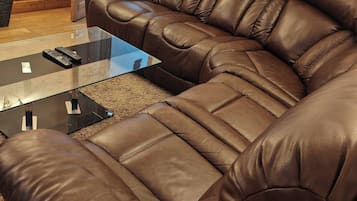 Shared Dormitory, 1 Bedroom, Smoking | Living area