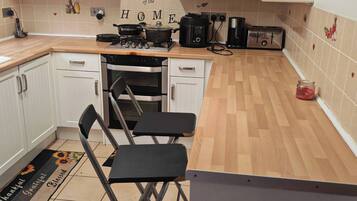 Shared Dormitory, 1 Bedroom, Smoking | Interior