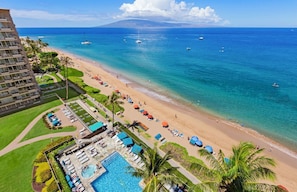 On the beach - Maui Resort Rentals: The Whaler 762 - 7th-Floor Studio, Stunning Pacific Ocean and Black Rock Views! (Lahaina)
