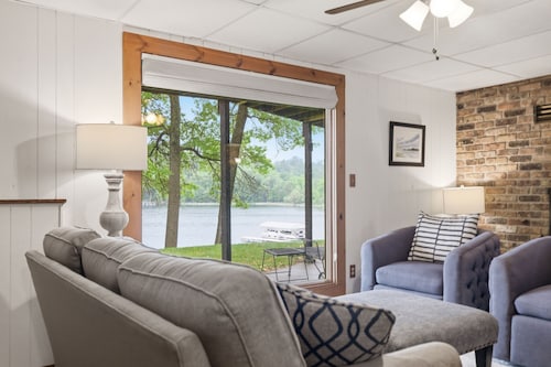 Lake Alexander Fall Cabin: Fire Pit, Muskie Fishing, Pickleball & Gorgeous Views