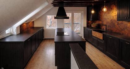 Crimson Autumn (JP) Suites