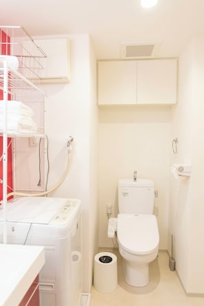 Apartment, Non Smoking | Bathroom - izumi kuzyo (Osaka)