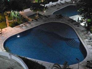 Pool - Bay front apartment with beautiful view, come relax and enjoy. (Acapulco de Juárez)