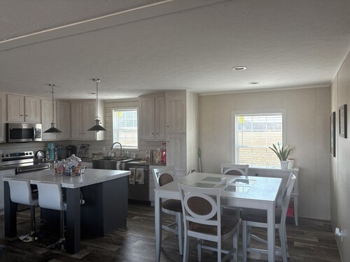 Tranquil 3-bedroom farmhouse with AC in pleasant Port Royal