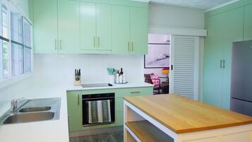 Microwave, oven, stovetop, dishwasher