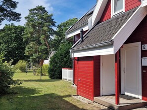 Exterior detail - Vacation home Wellenbrecher TOP location with sauna - whirlpool - fireplace - Wlan - Wii (Glowe)