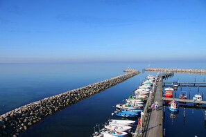Marina - Vacation home Wellenbrecher TOP location with sauna - whirlpool - fireplace - Wlan - Wii (Glowe)