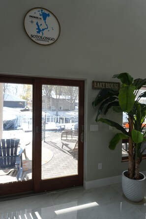Interior - Lakefront Living in Arnold’s Park Okoboji4BR 3BA  Dock Boat Space (Arnolds Park)