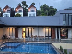 Grand Villa, Mountain View | Desk, laptop workspace, free WiFi - Anemos Resort By Tamastu (Bogor)
