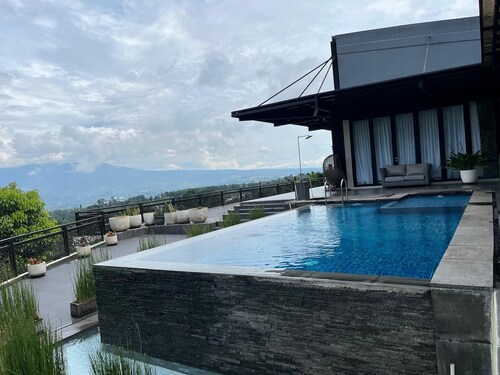 Anemos Resort By Tamastu