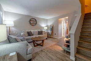 Smart TV - Yodel Haus -  A Walkable Leavenworth Stay (Leavenworth)