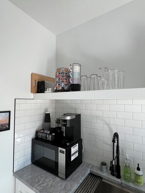 Interior - The Cozy Cactus Casita - Cal King + Zion Retreat (Hurricane)