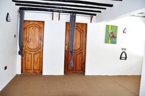 Comfort Single Room, Ocean View | Desk, free WiFi - Jodari bungalow kizimkazi Zanzibar (unguja)