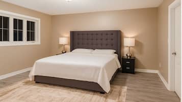 Tabla de planchar con plancha, wifi y ropa de cama