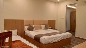 Literie de qualité, bureau, espace de travail pour ordinateurs portables