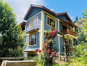 Majoituspaikan julkisivu